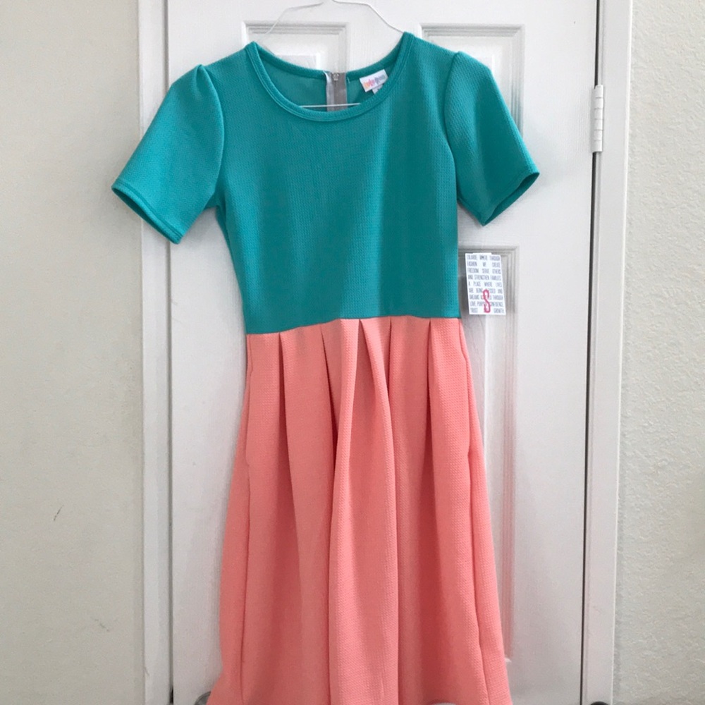 Lularoe Amelia